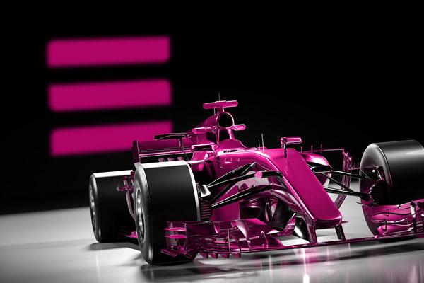 MSA Fleet Consulting | Über uns 2 Ein Formel 1 Wagen in der MSA Brombeere Farbe